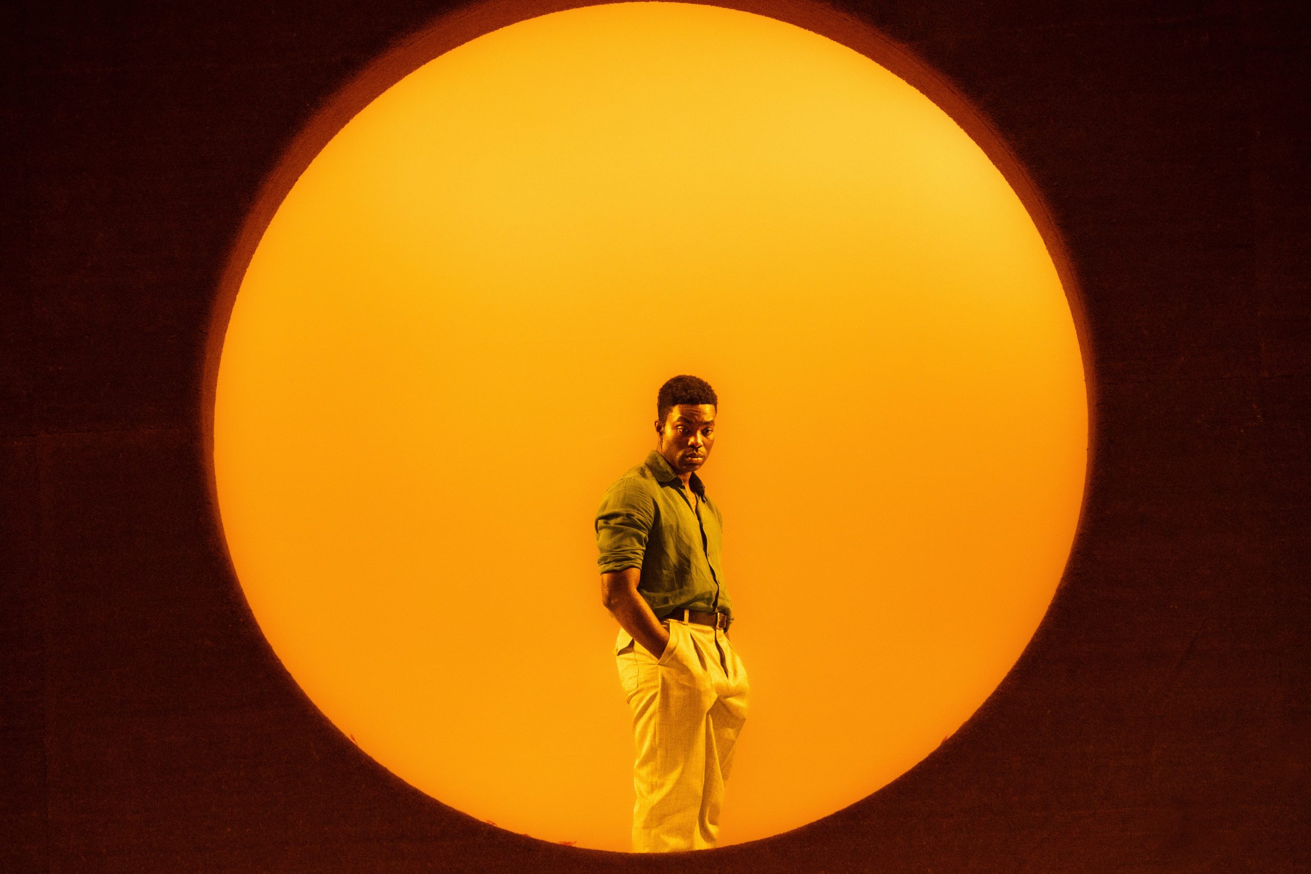 Paapa Essiedu (Chris Keller). Photo © Jan Versweyveld